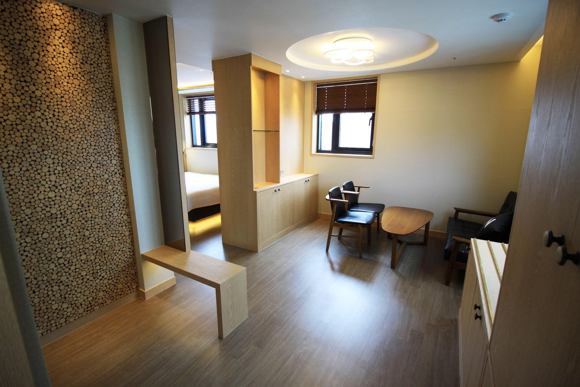 Hotel N Dongdaemun 3*