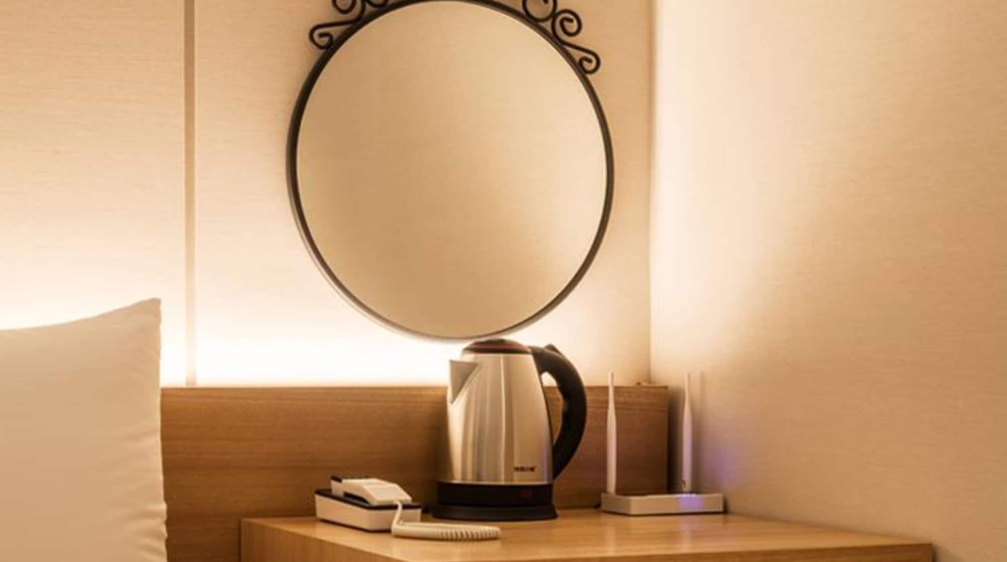 Hotel The First 3*
