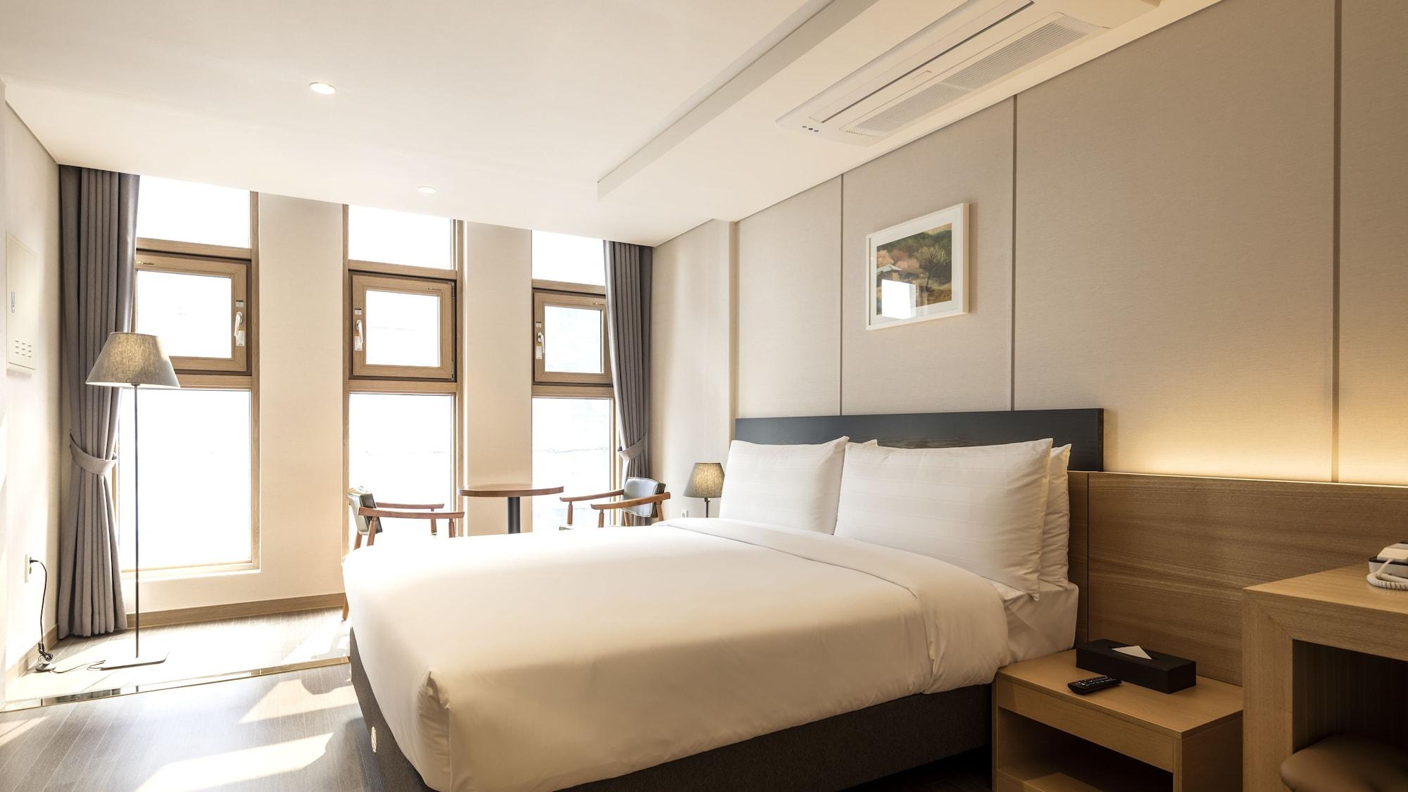 Hotel The First Seoul
