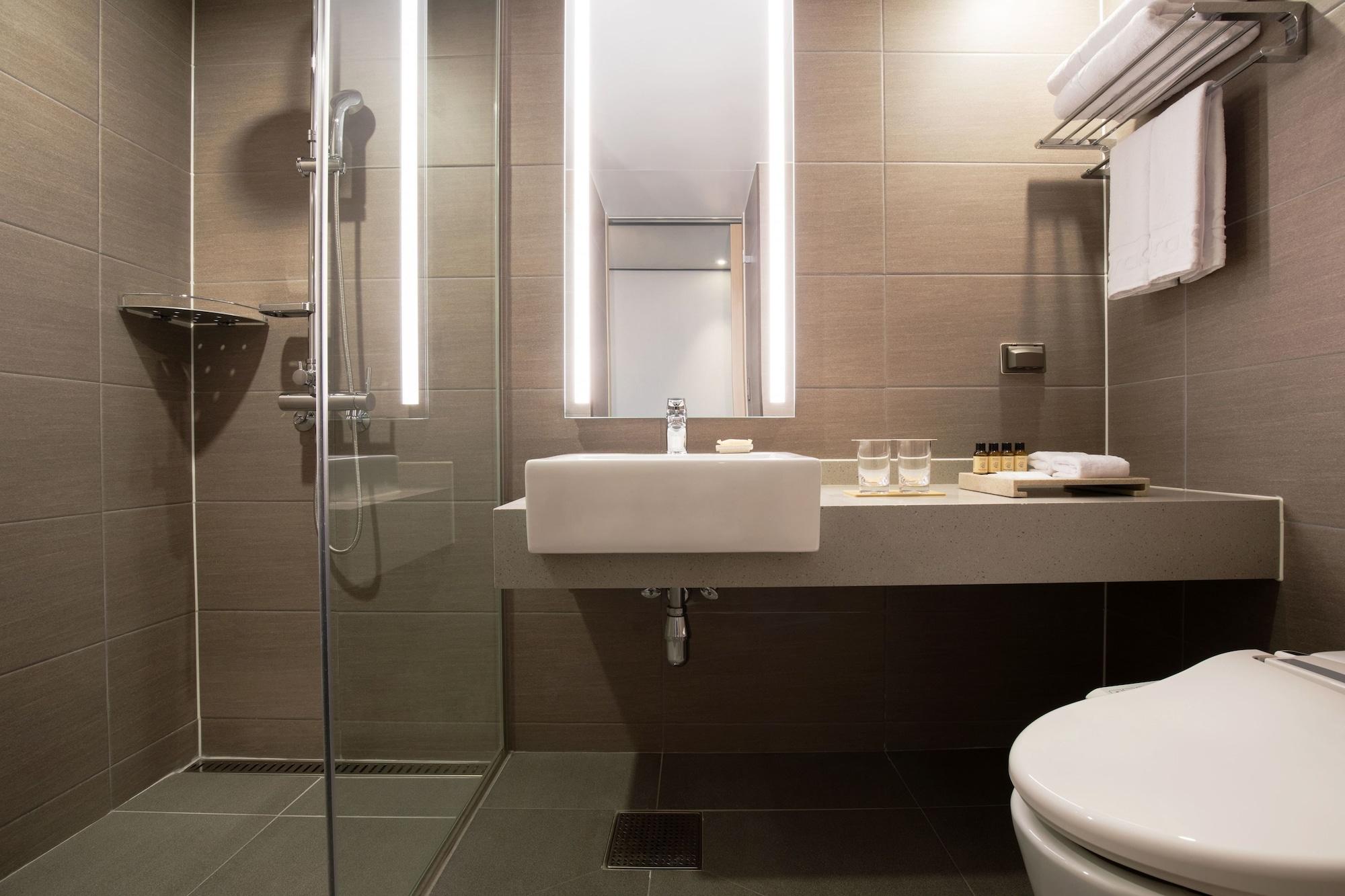 Orakai Cheonggyesan Hotel, Bw Premier Collection Seoul