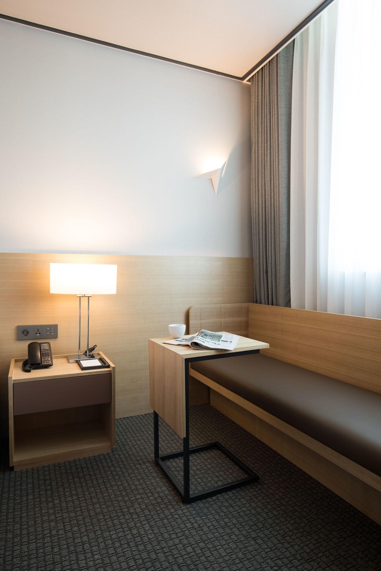 Orakai Cheonggyesan Hotel, Bw Premier Collection Hotel Seoul