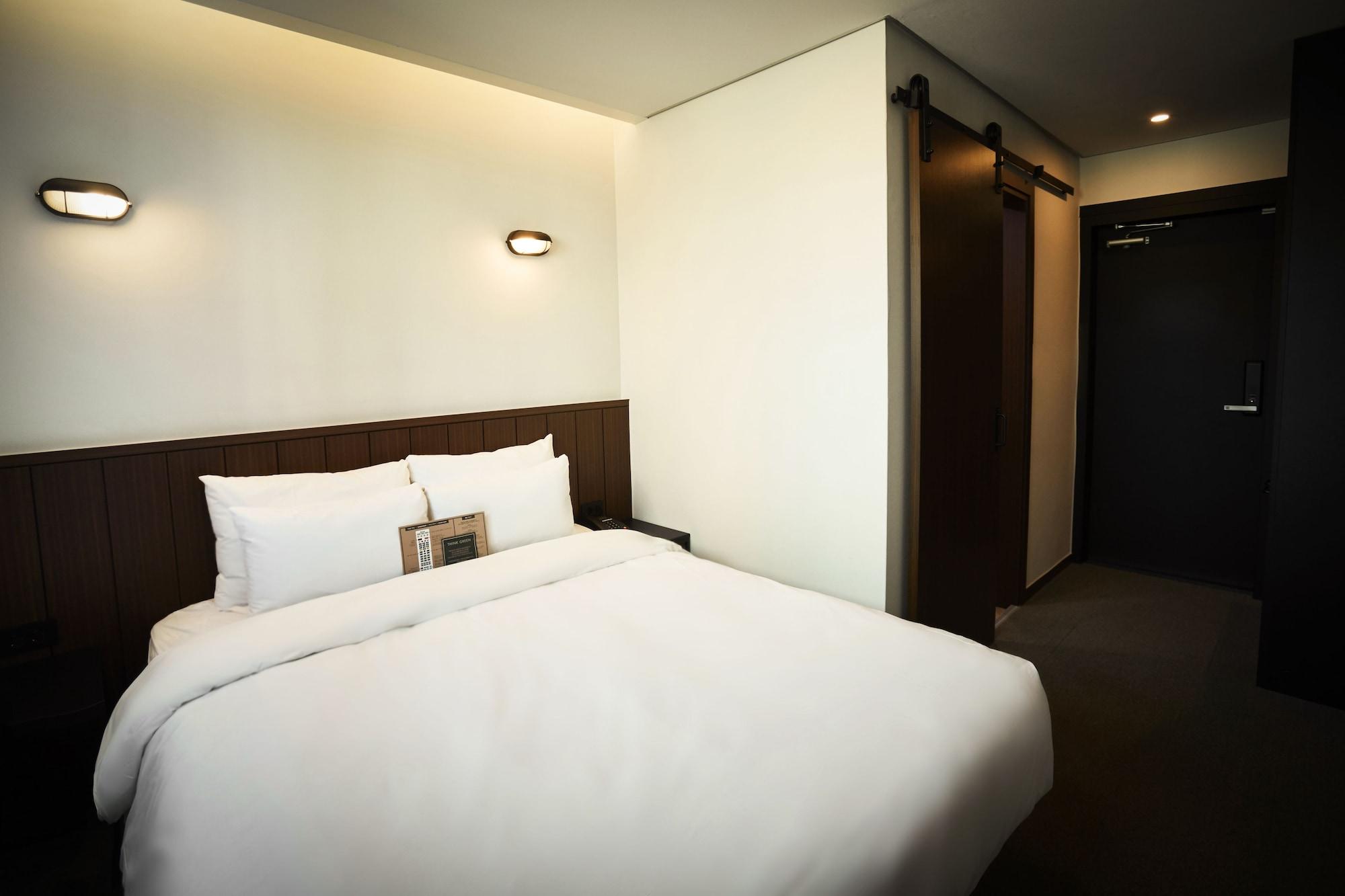 Lumia Myeongdong Hotel 3*