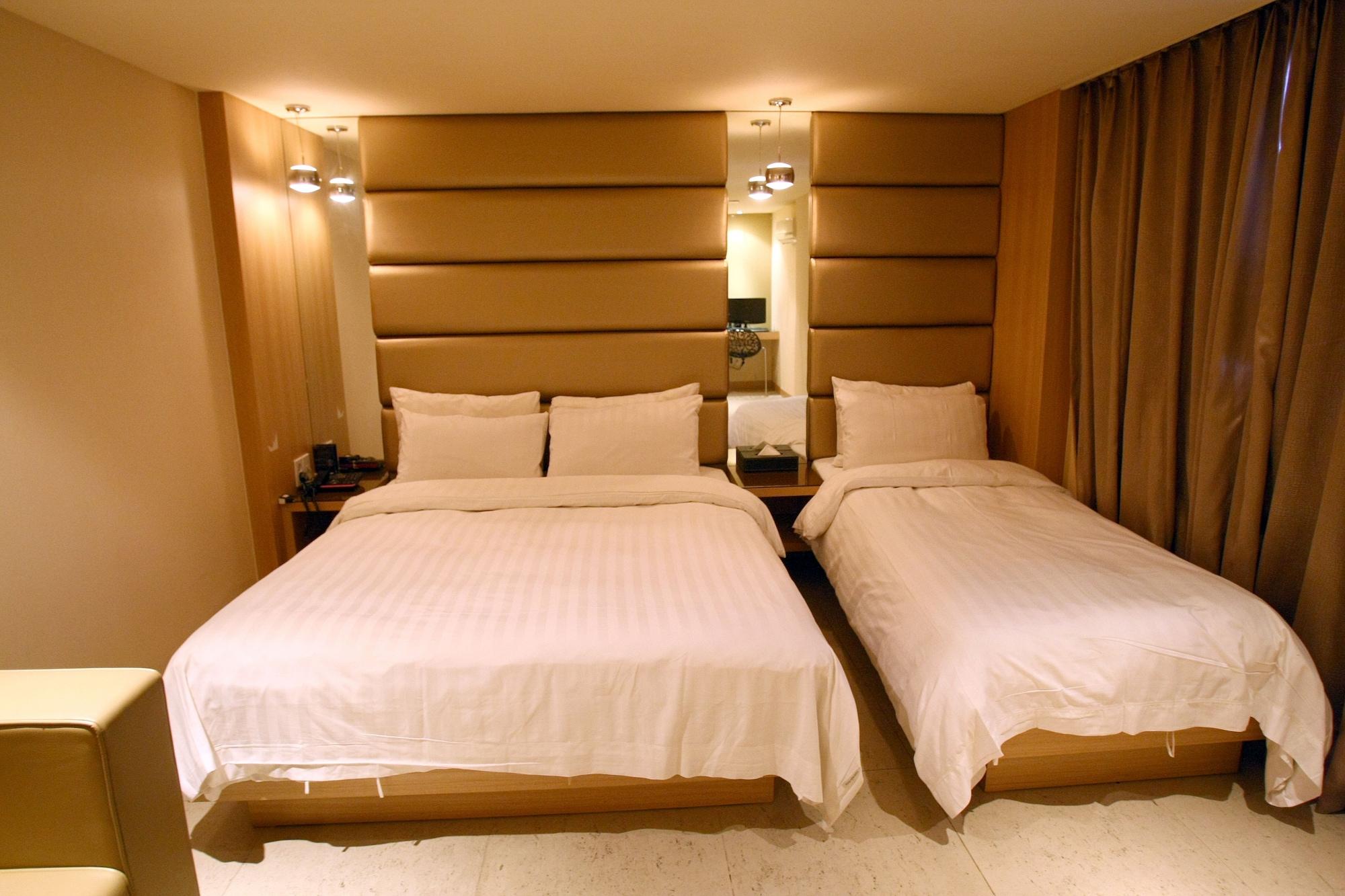 Hotel The California Seocho Seul