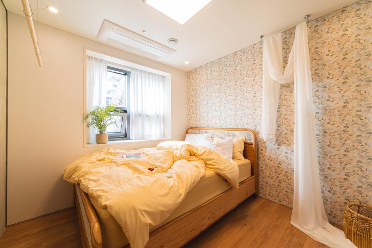Wave Family Suite #1 Apartment