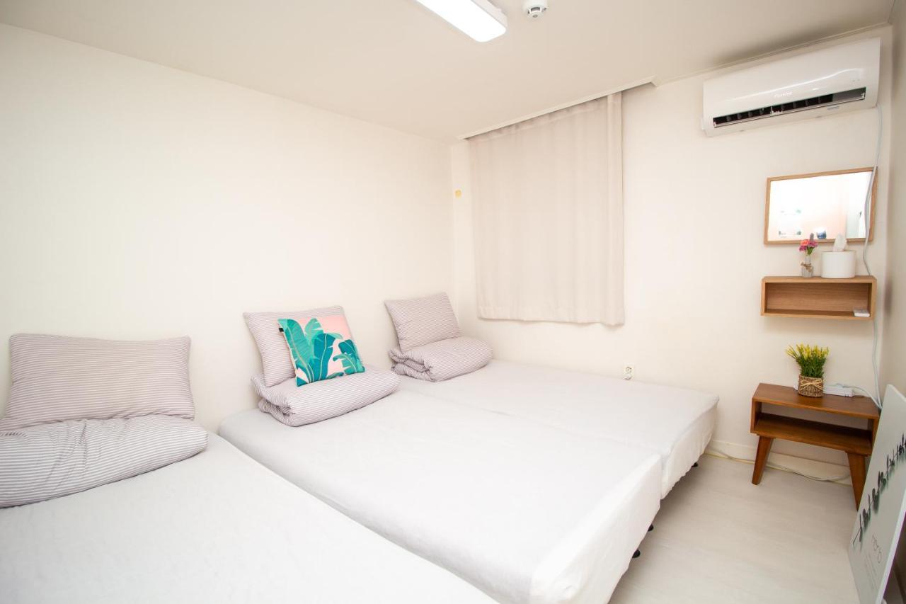 Yab-guesthouse, Femaleonly, Foreignonly Seoul