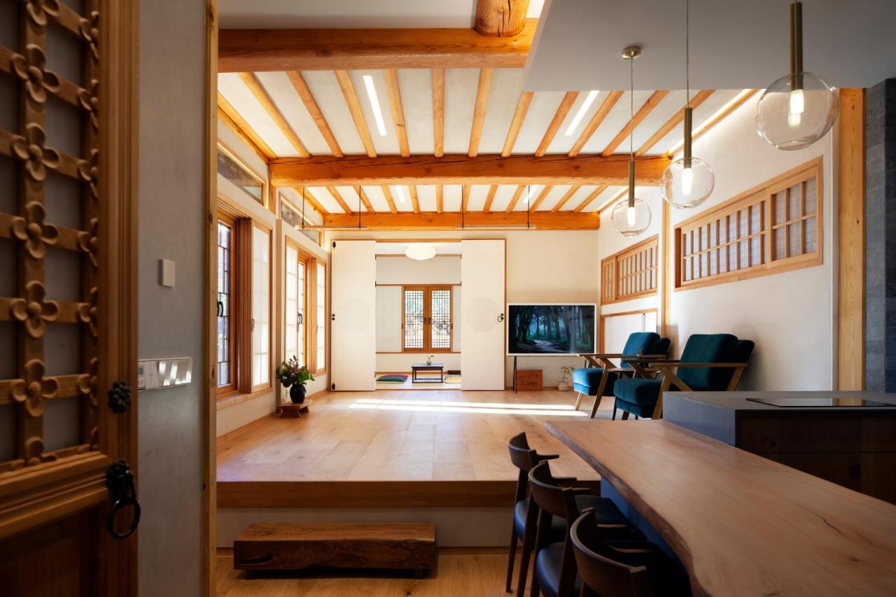 Bahay bakasyunan Iriru Luxury Hanok - Eunpyung Hanok Village *