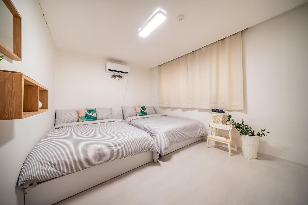 Yab-guesthouse, Femaleonly, Foreignonly Guest house