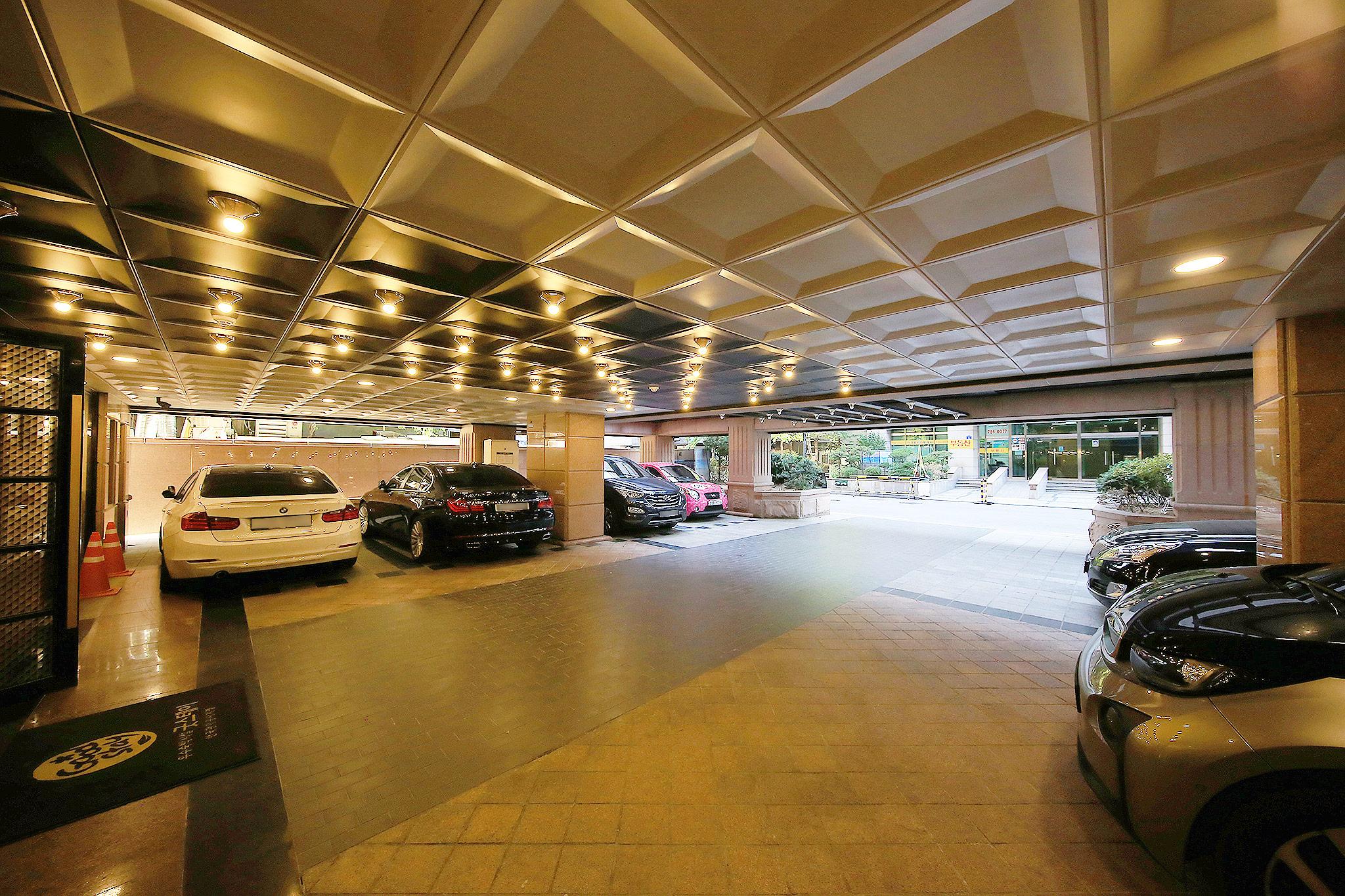 Kobos Hotel