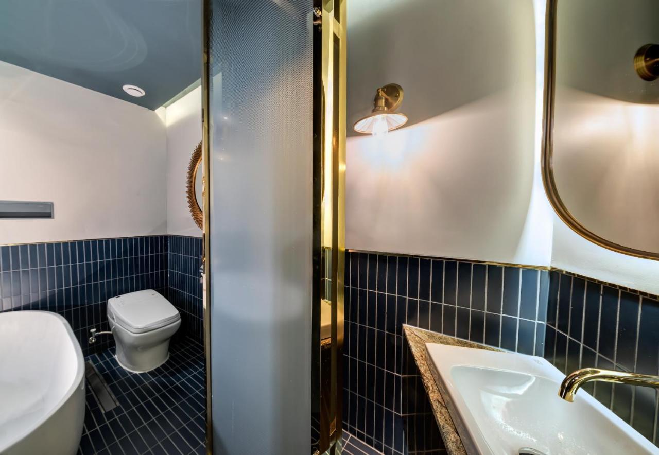 The Designers Ddp Hotel