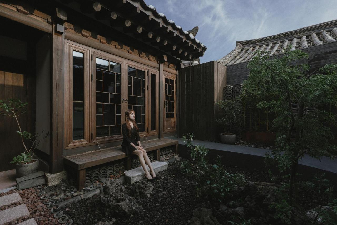 Ha Nok-un Villa Seoul