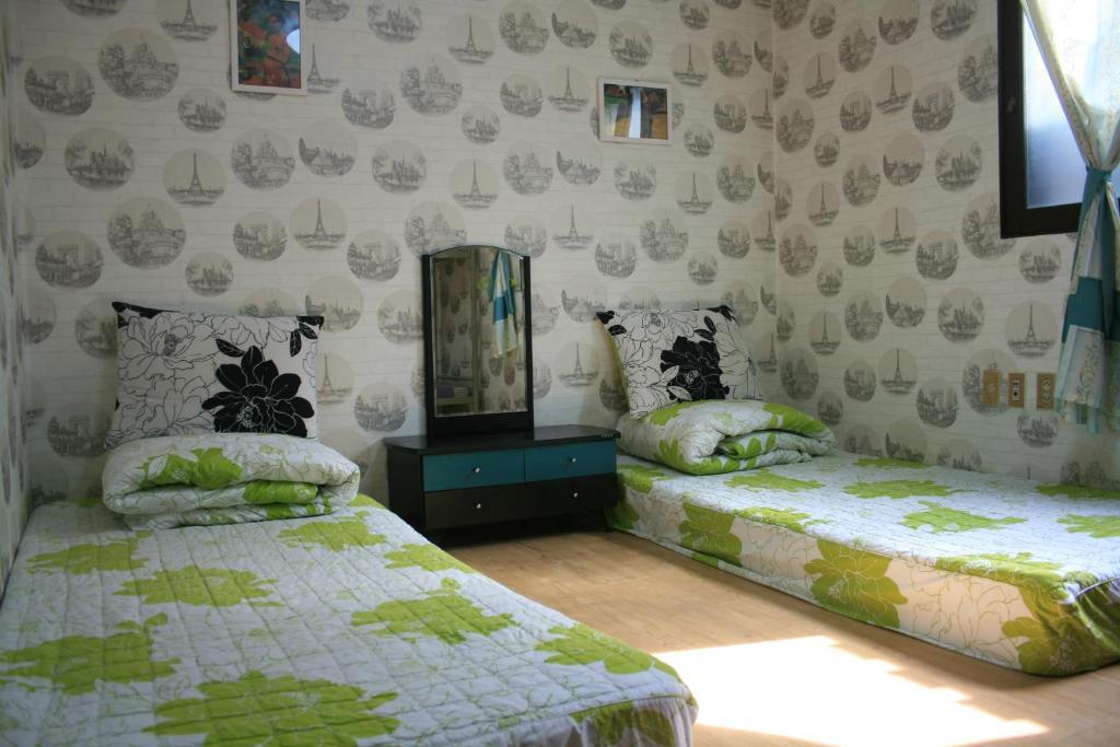 Windroad And Flowers Guesthouse Guest house