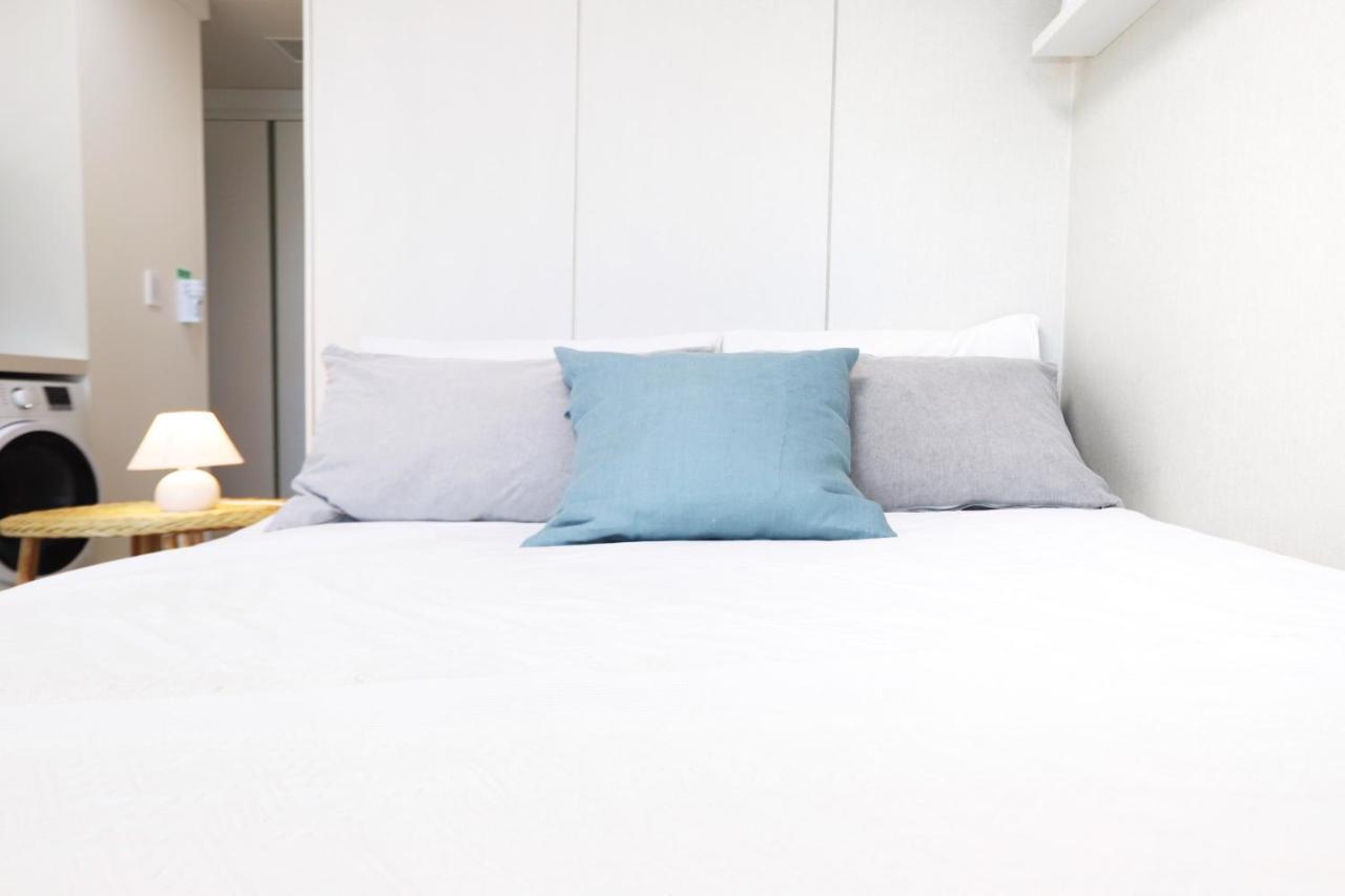 Apartment The Share Myeongdong