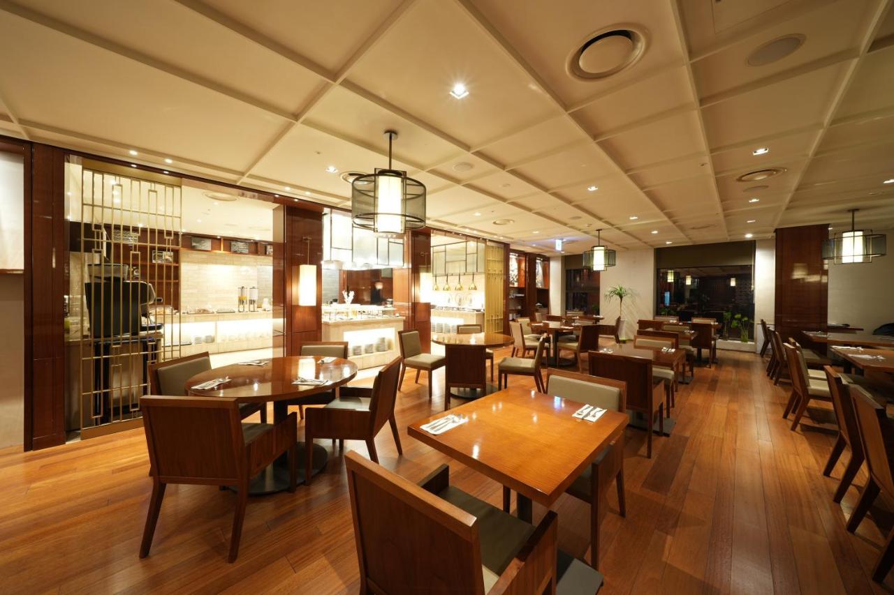 Crown Park Myeongdong Hotel