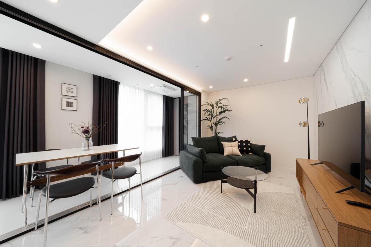 Apartment Le Collective Gangnam Sac Signity
