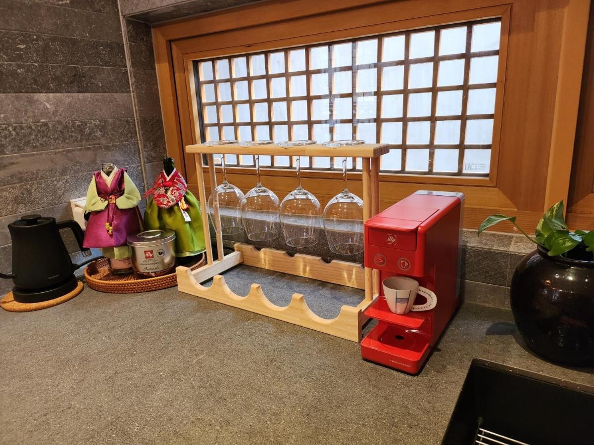 Iriru Luxury Hanok - Eunpyung Hanok Village Bahay bakasyunan