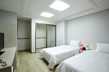 Yeongdeungpo Vip Hotel 3*