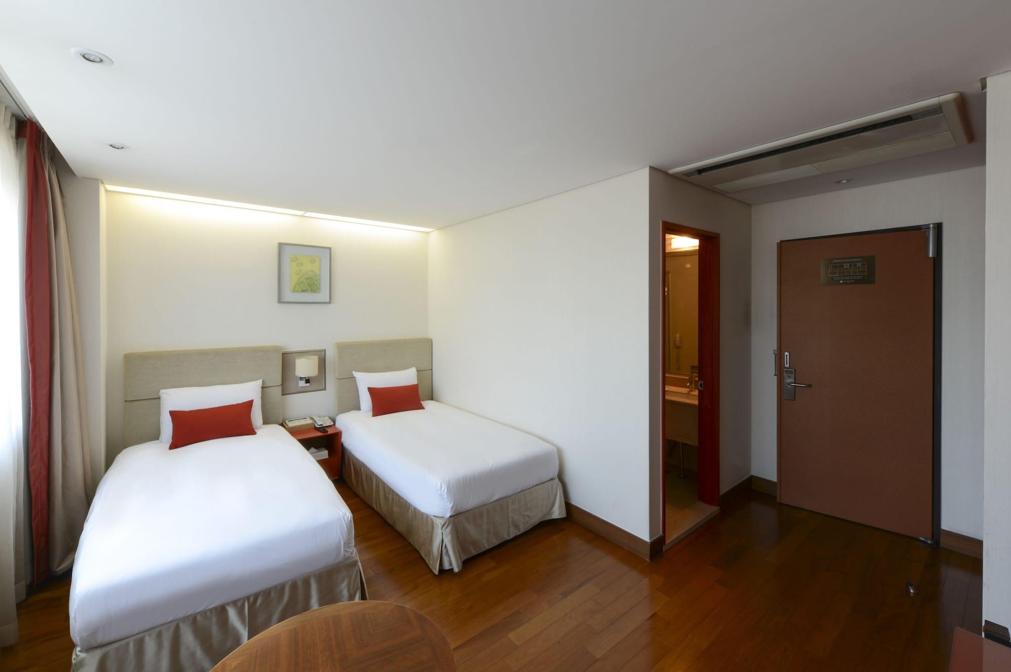Prince Hotel
