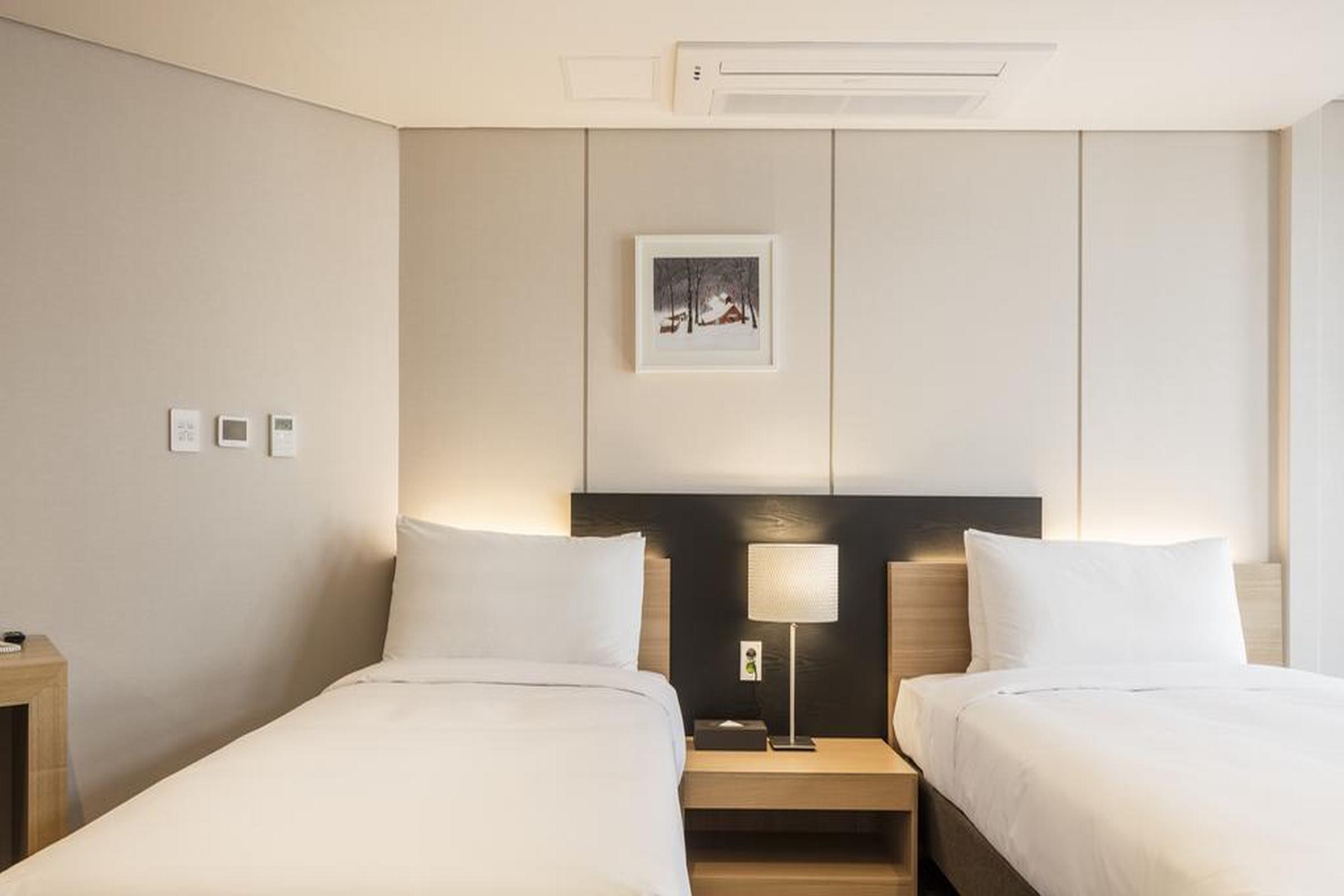 The First 3* Seoul