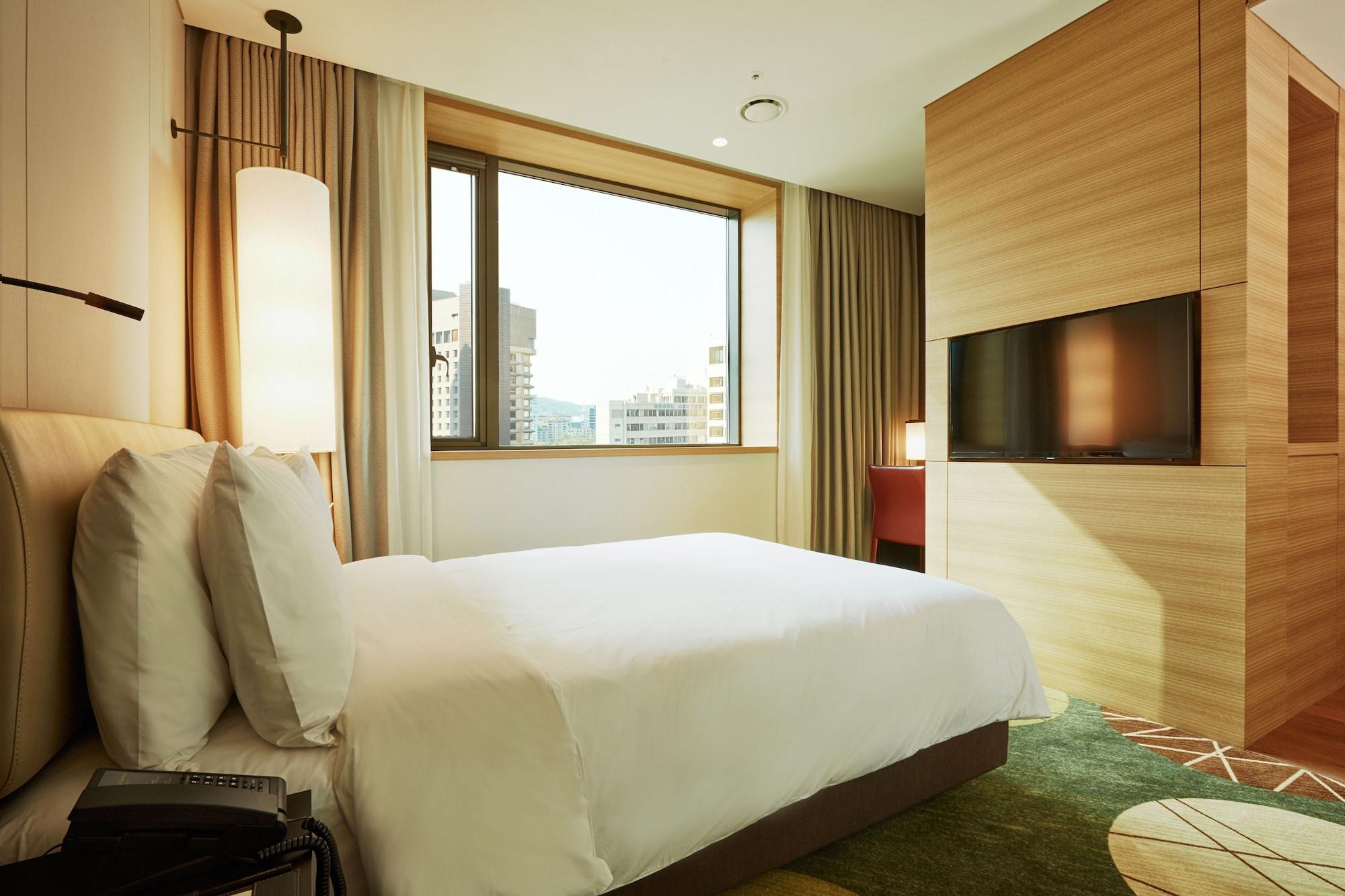 Hotel Crown Park Myeongdong