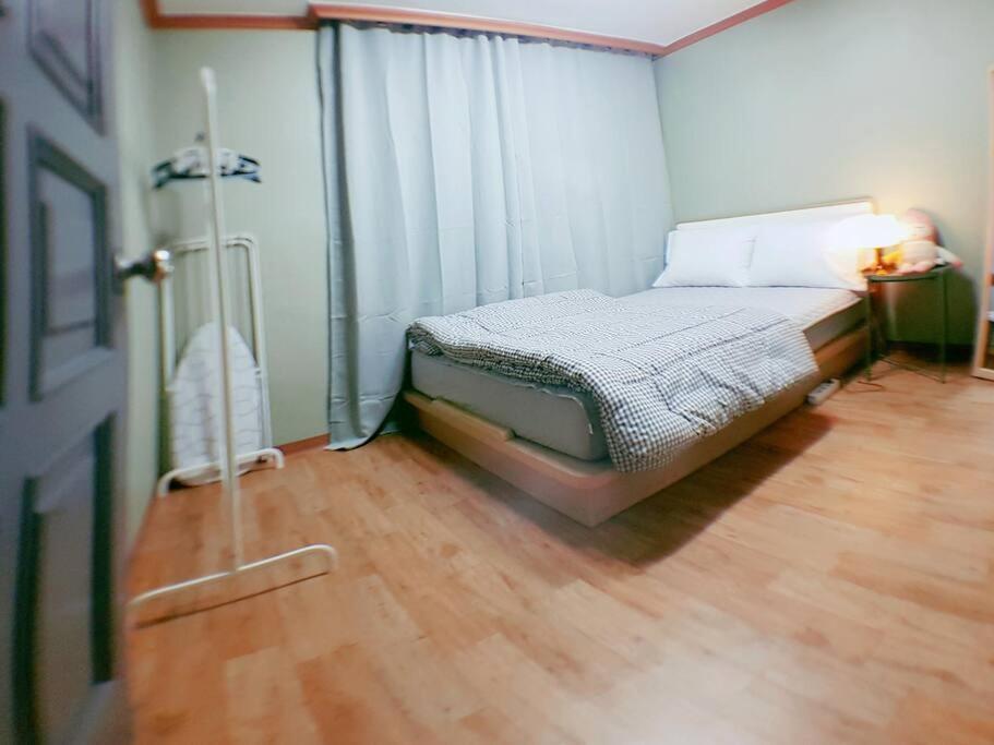The Art House Hongdae New M-1 Apt 5beds Apartment Seoul