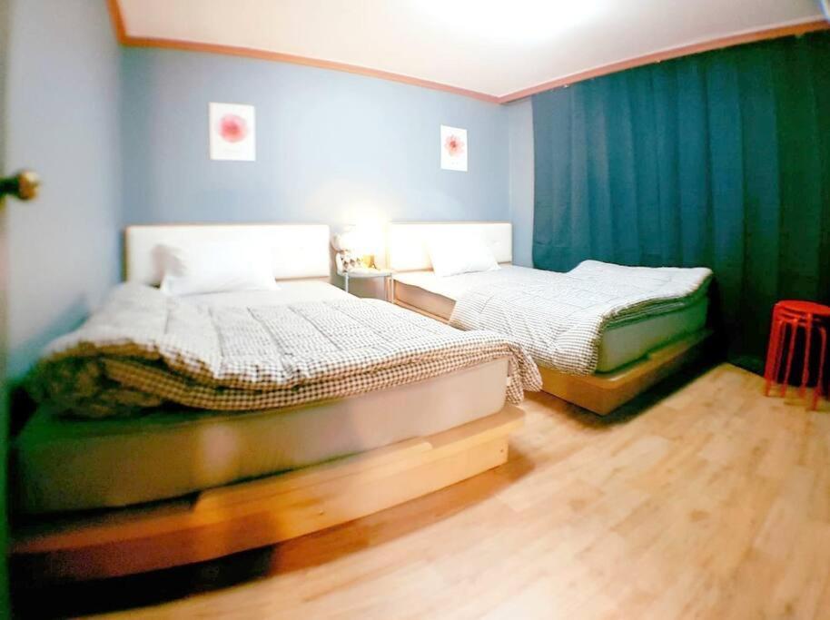 The Art House Hongdae New M-1 Apt 5beds Apartment