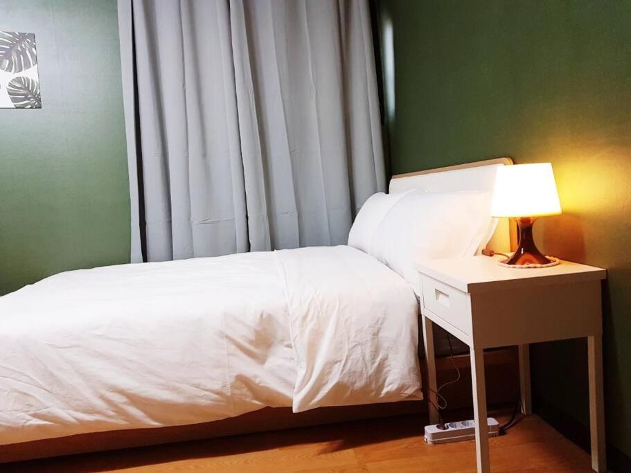 The Art House Hongdae New M-1 Apt 5beds Apartment *