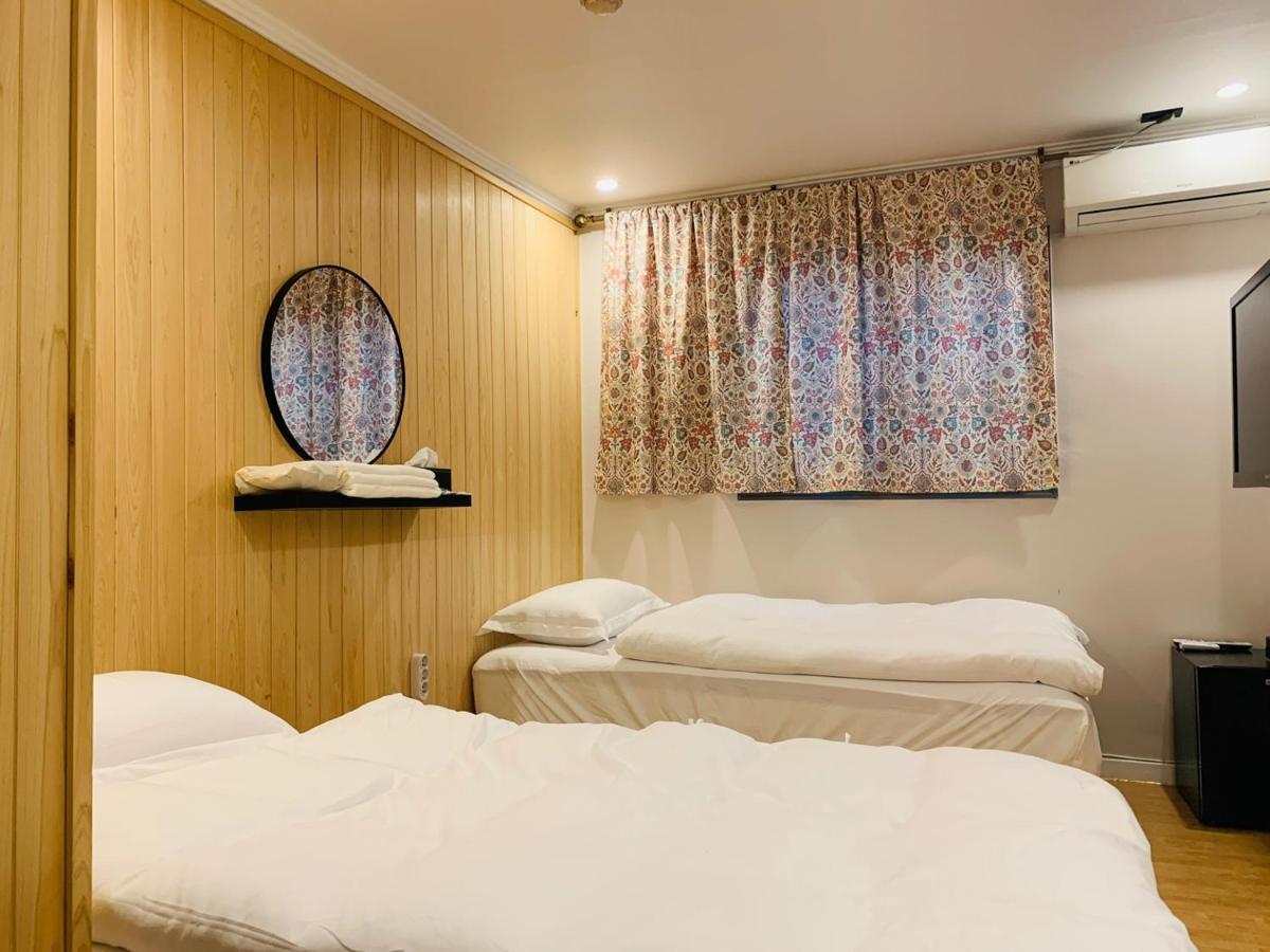 Hostel Ssh Lk
