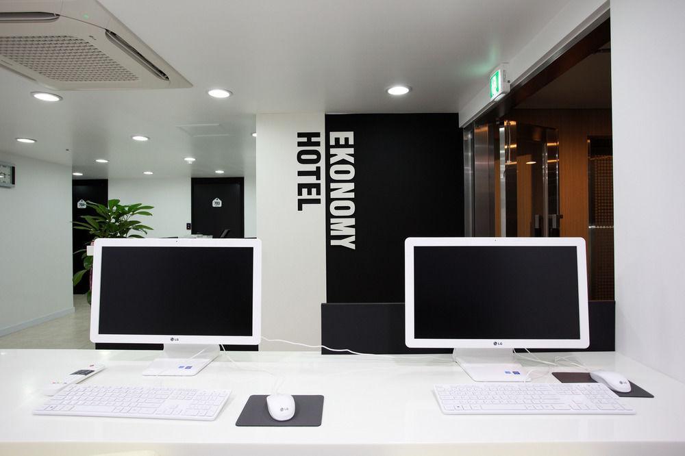 Hostel Ekonomy Myeongdong Premier Seoul