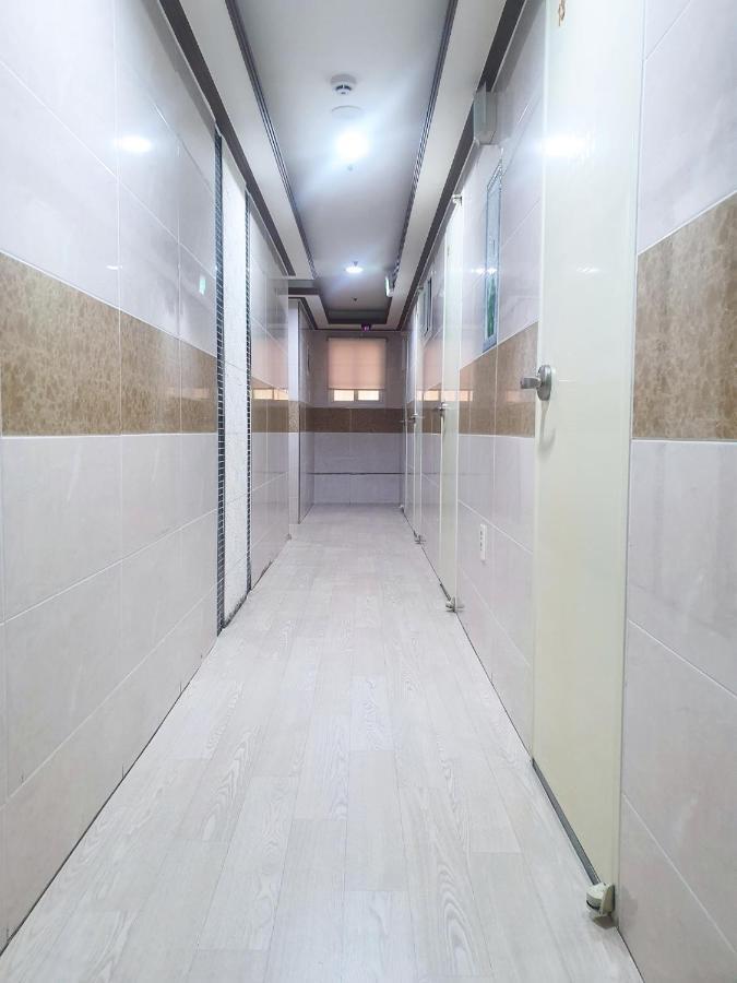 Hub House Livingtel Hostel Seoul