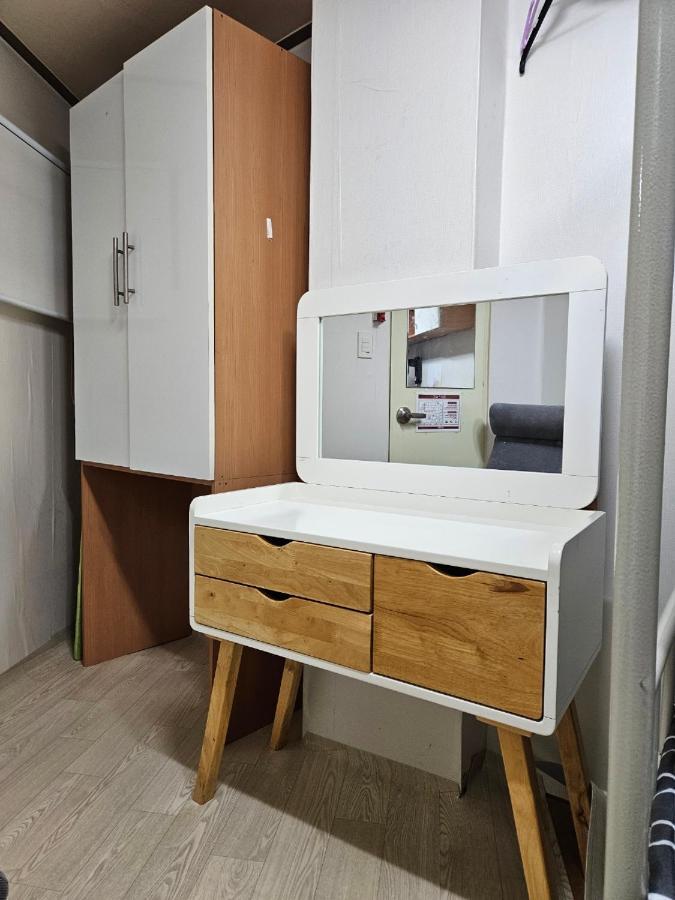 Hub House Livingtel Hostel *