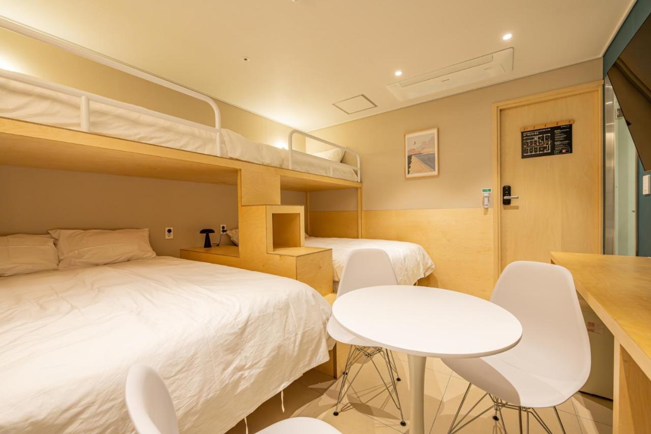 Hithere Myeongdong Hostel Seoul