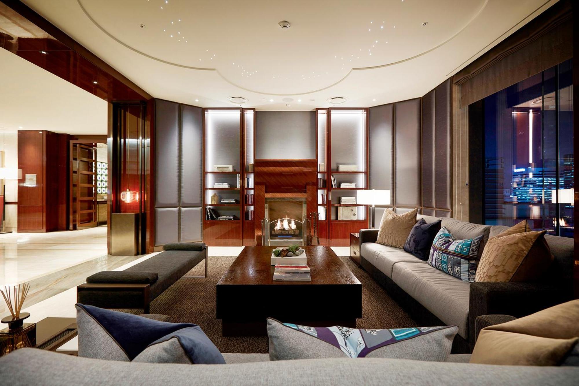 Crown Park Myeongdong Hotel 3*