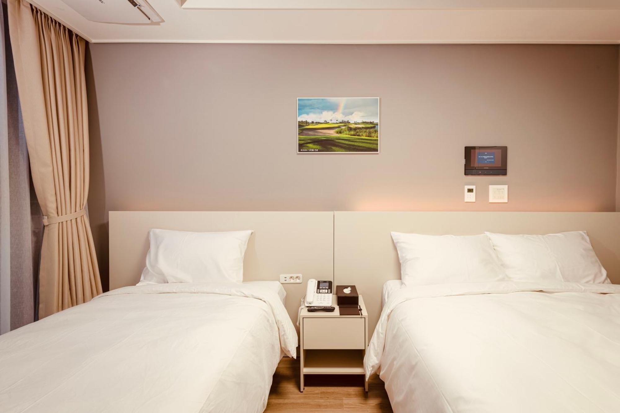 Sollago Myeongdong & Hotel Seoul