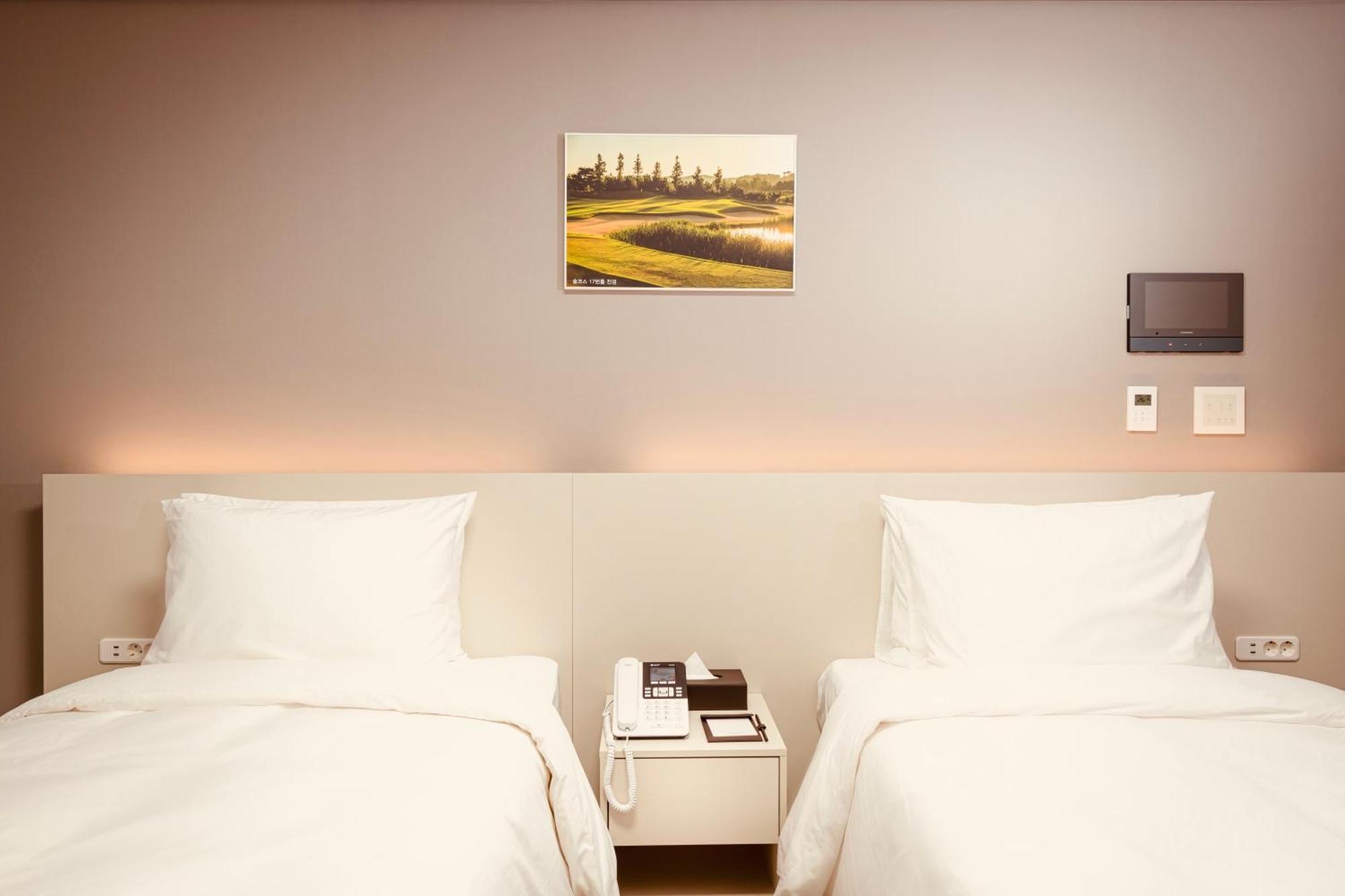 Sollago Myeongdong & 4* Seoul