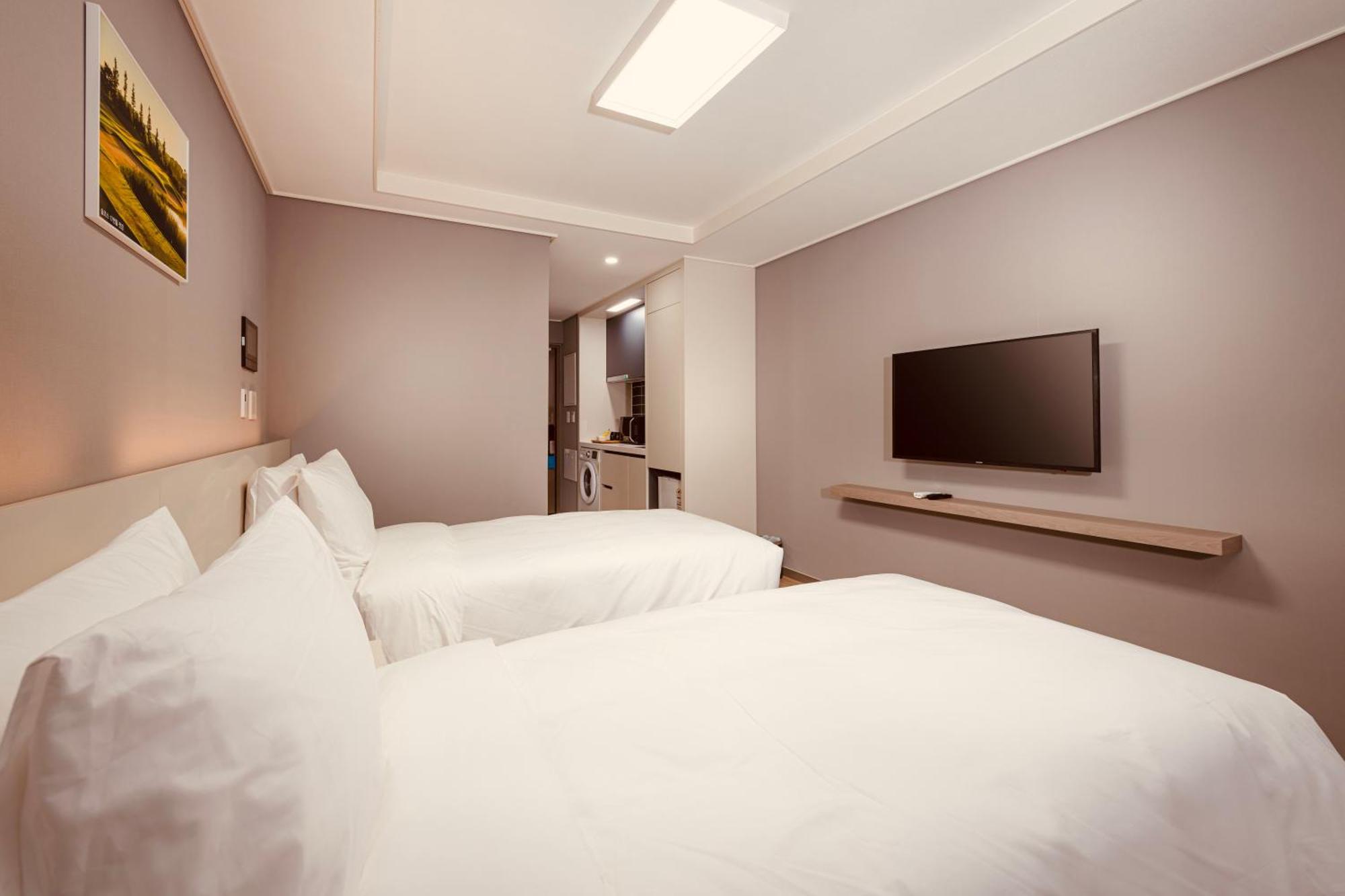 Sollago Myeongdong & Seoul