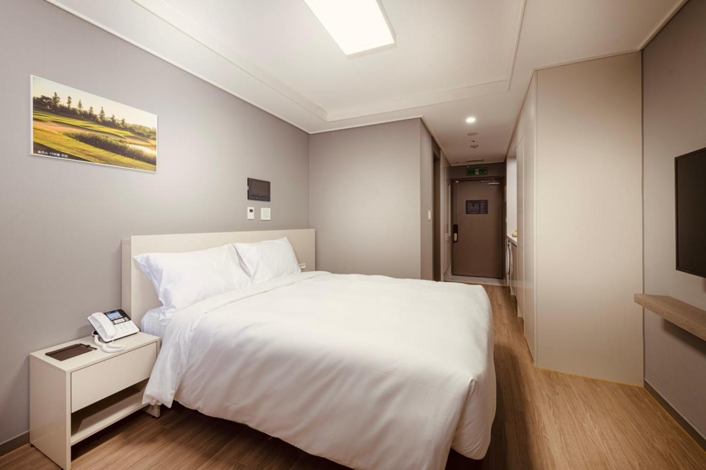 Sollago Myeongdong & Hotel Seoul