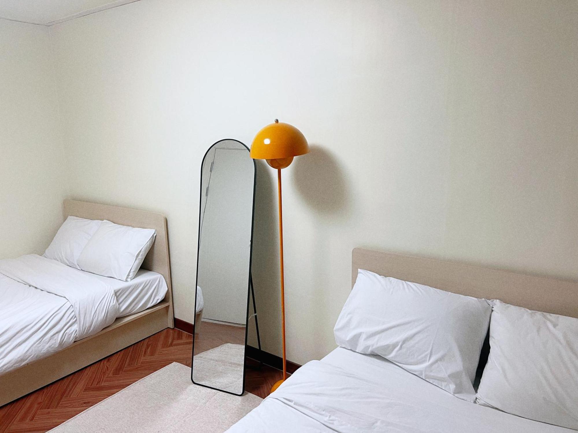 Jnineguesthouse