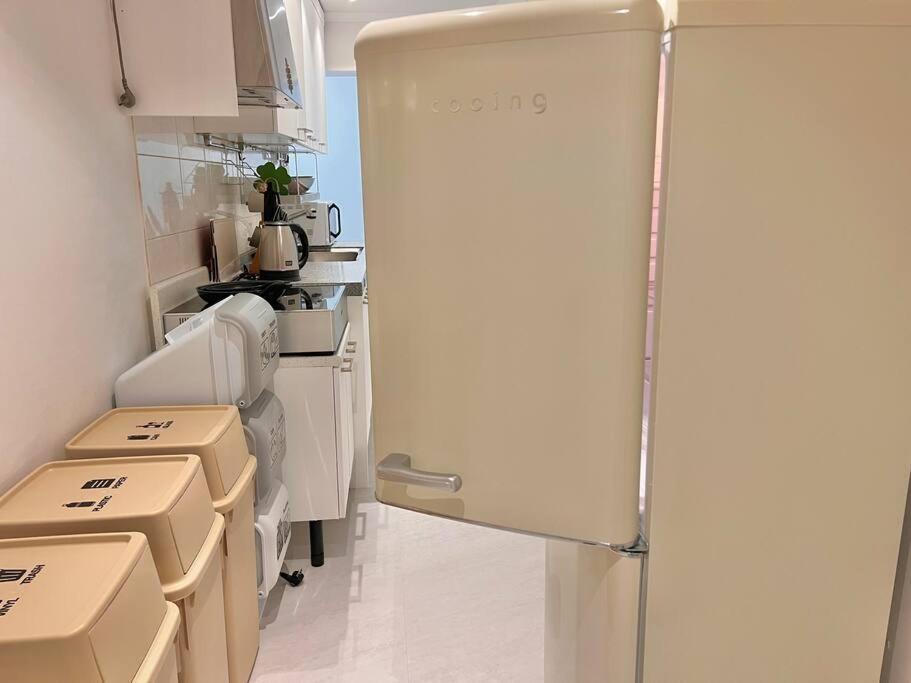 Apartment Sub *