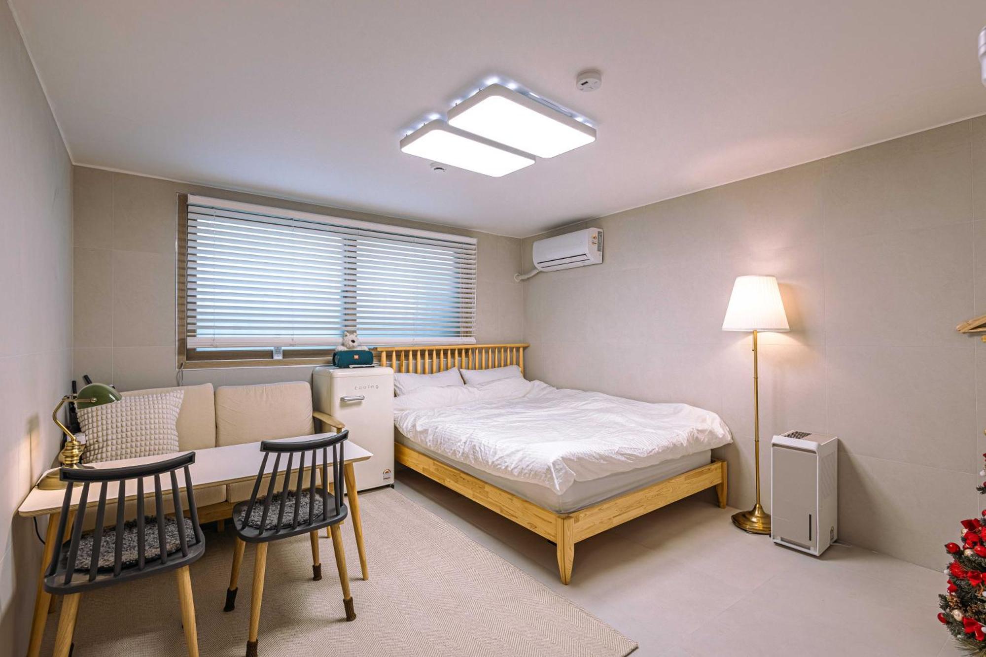 Marie's House 102 Hongdae Guest house Seoul