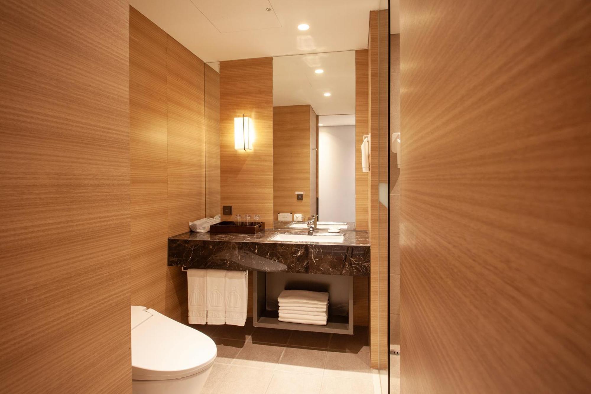 Crown Park Myeongdong Hotel Seoul
