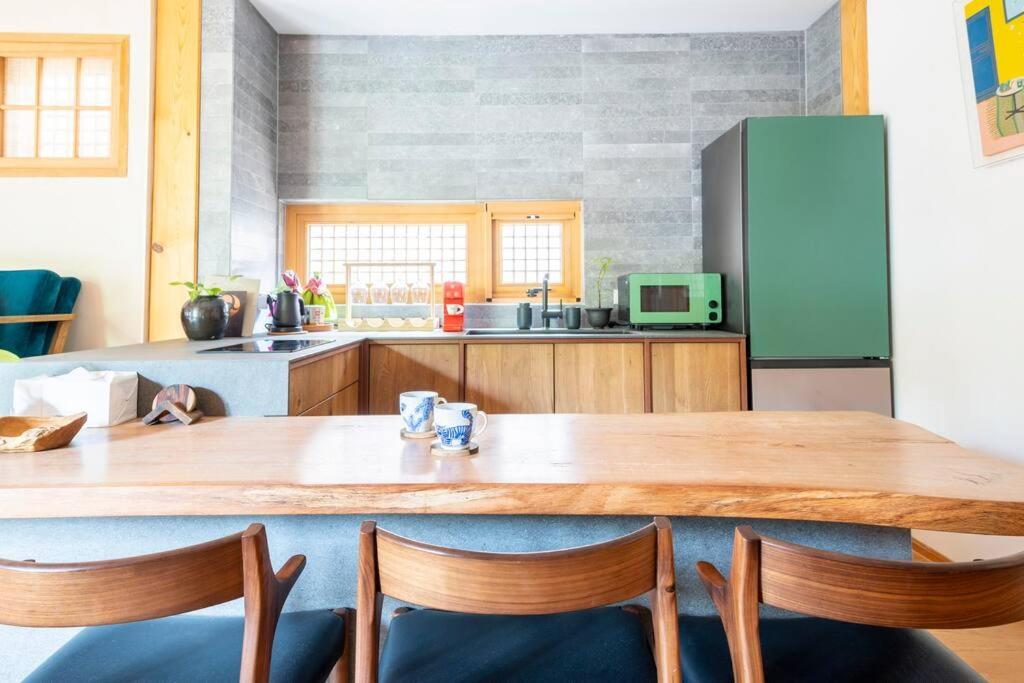 Iriru Luxury Hanok - Eunpyung Hanok Village Bahay bakasyunan Seoul