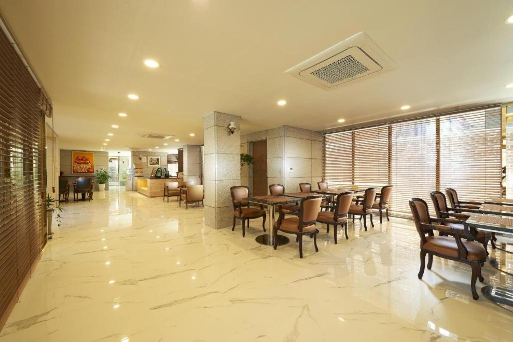 Hotel Noble
