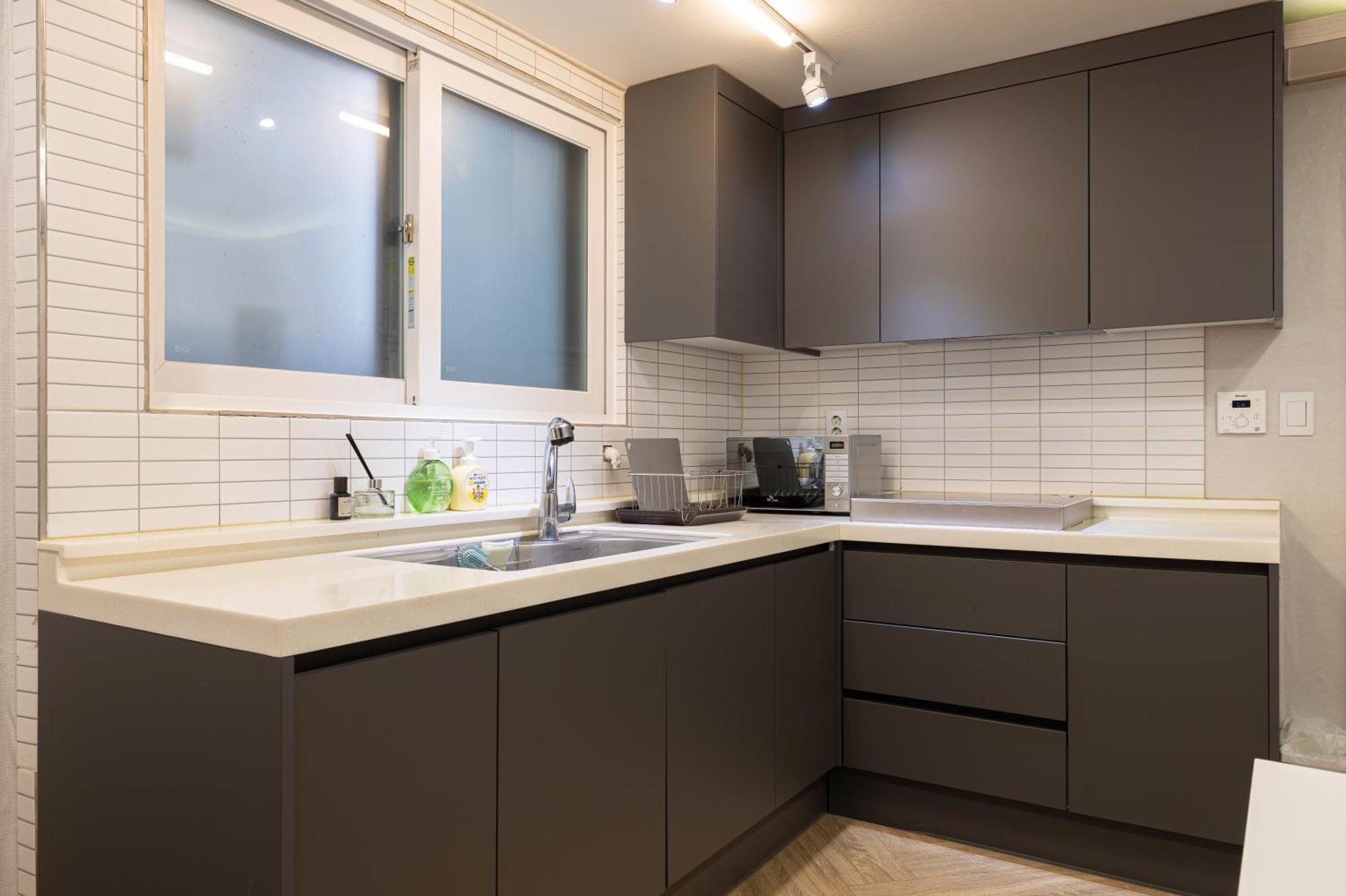 Woody Two Bedroom In Hongdae Guest house *