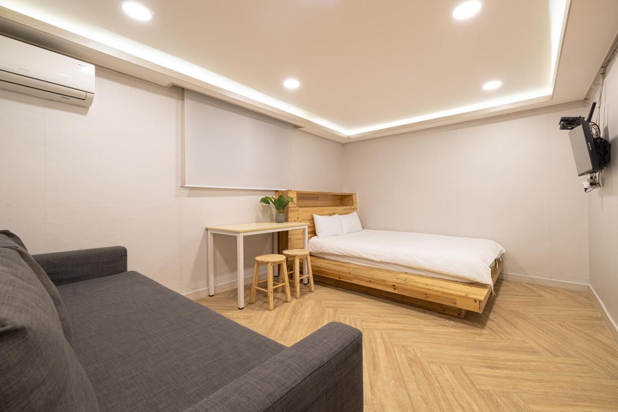 Guest house Woody Two Bedroom In Hongdae