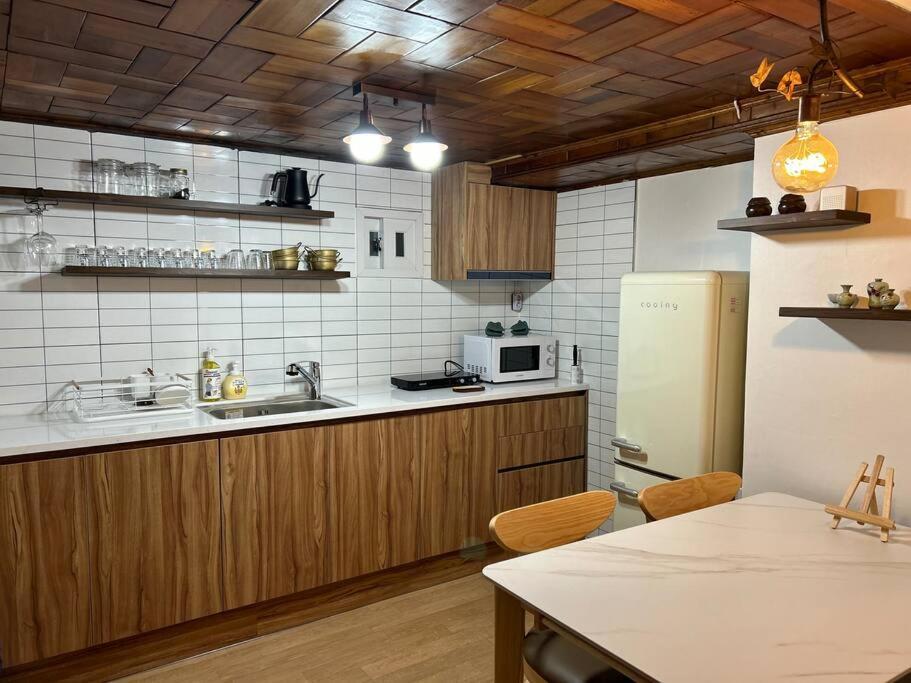 Gilgaon Hanok * Seoul