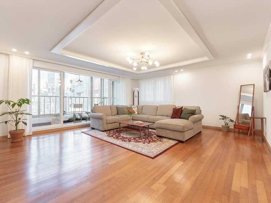 Apartment Preesh House Seoul