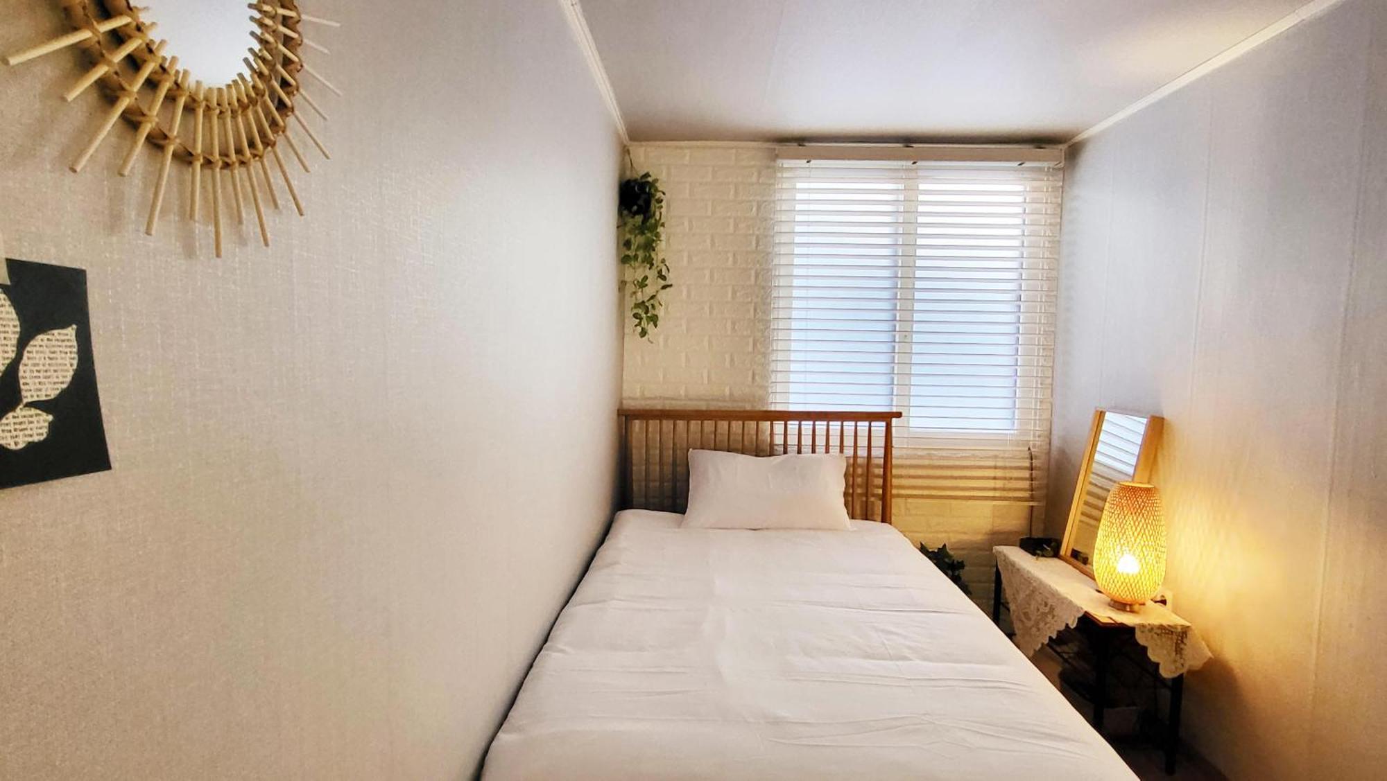 Apartment 홍대 인근 이대역 # E202