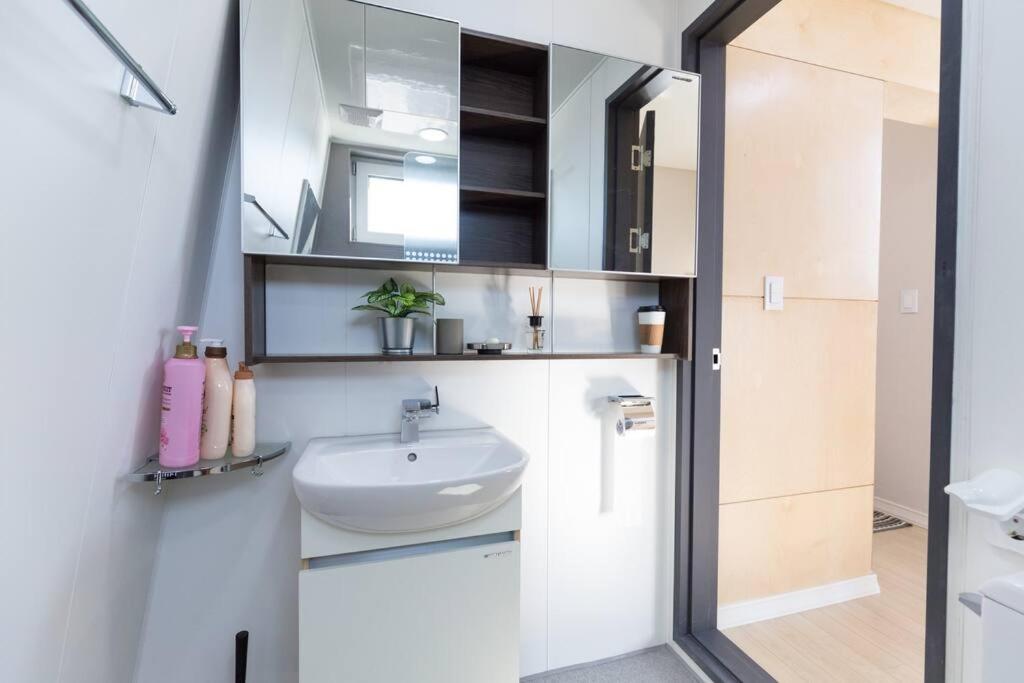3r+2baths/ Ewha / Sogang / Near Shinchon & Hongdae Apartamento