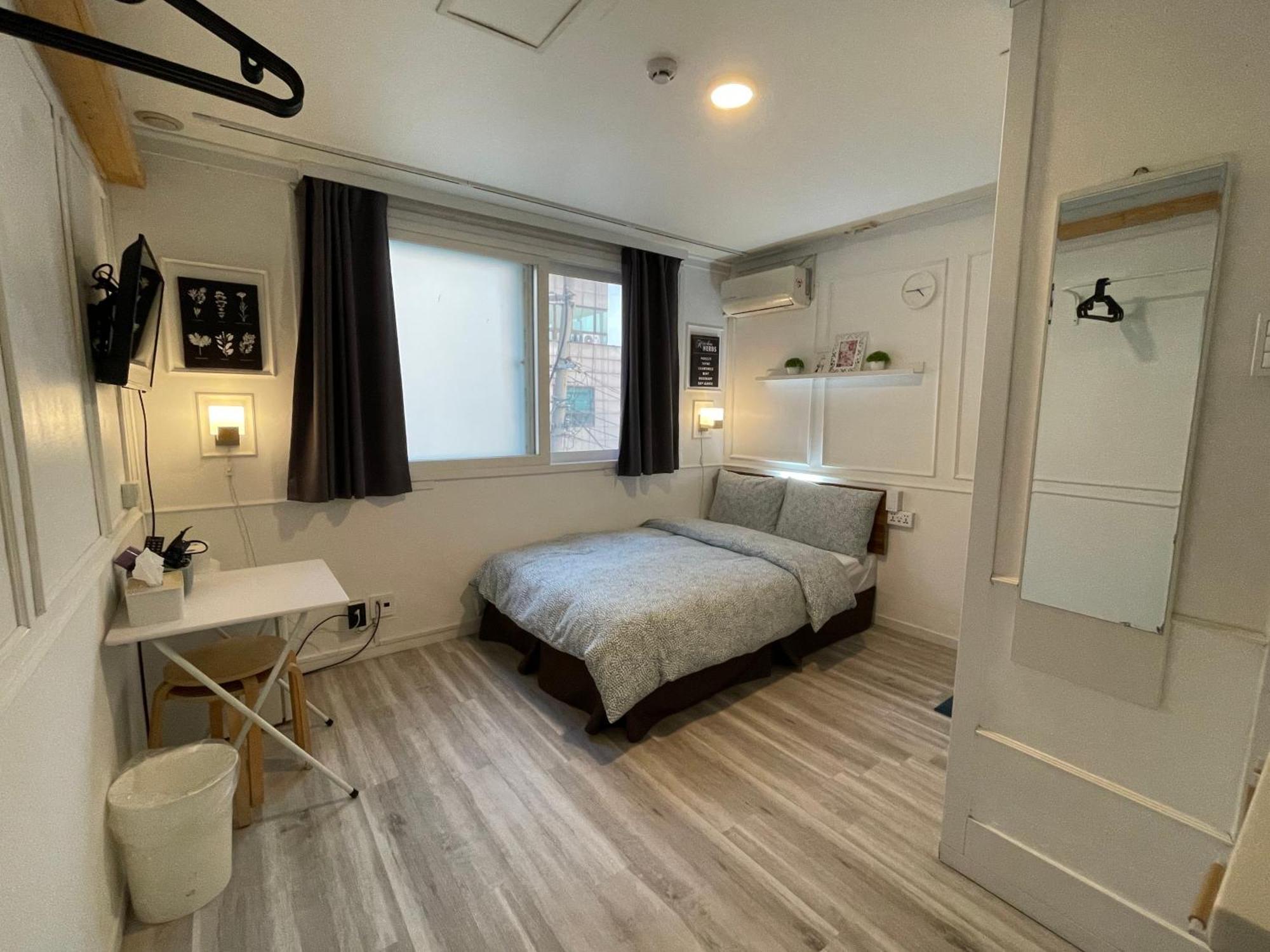 Mansion Guest house 2*
