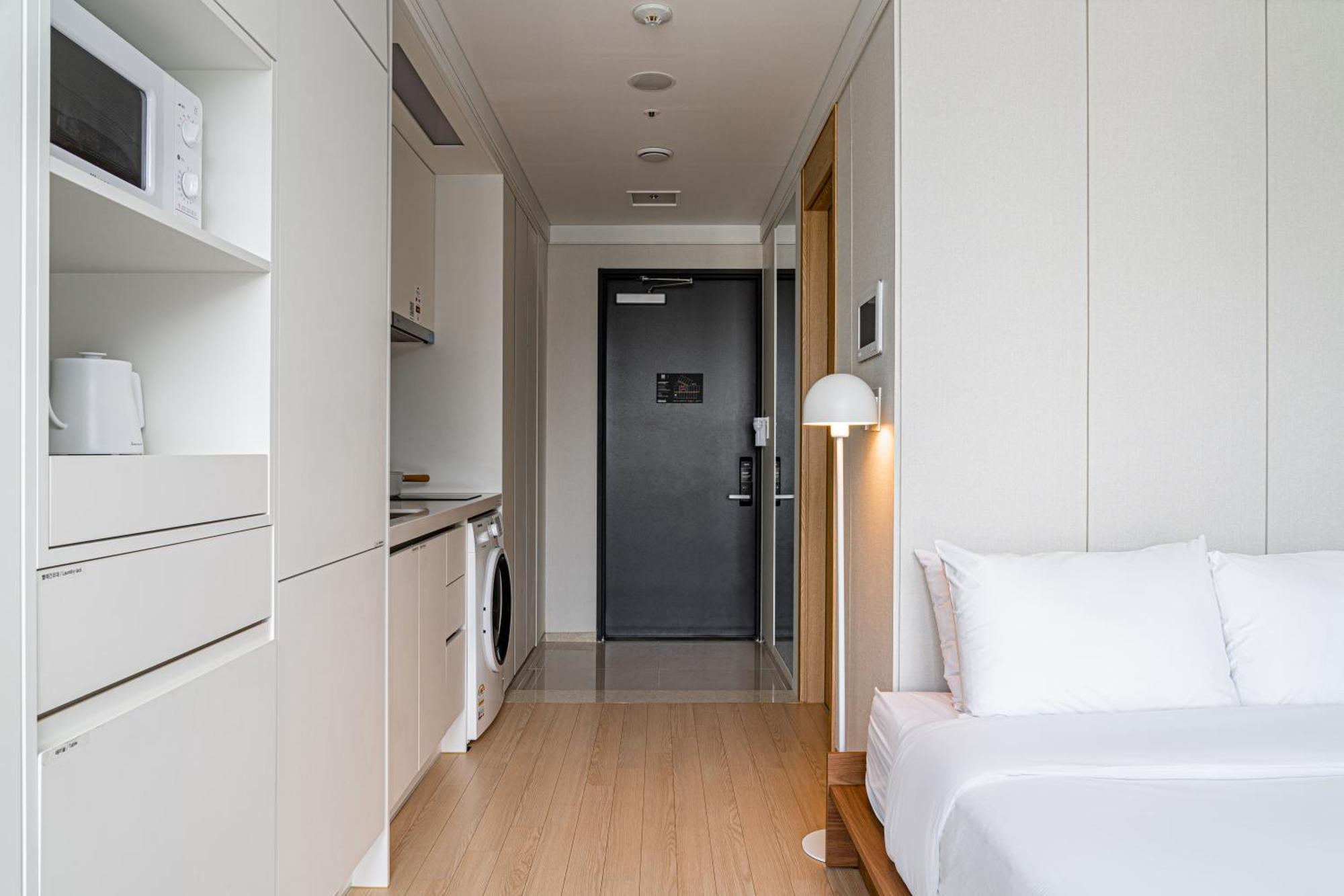 Apartment Urbanstay Myeongdong *